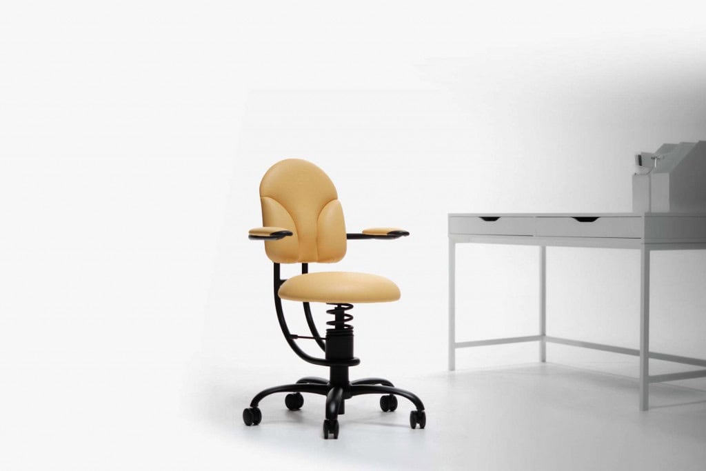 Yellow office chair Basic