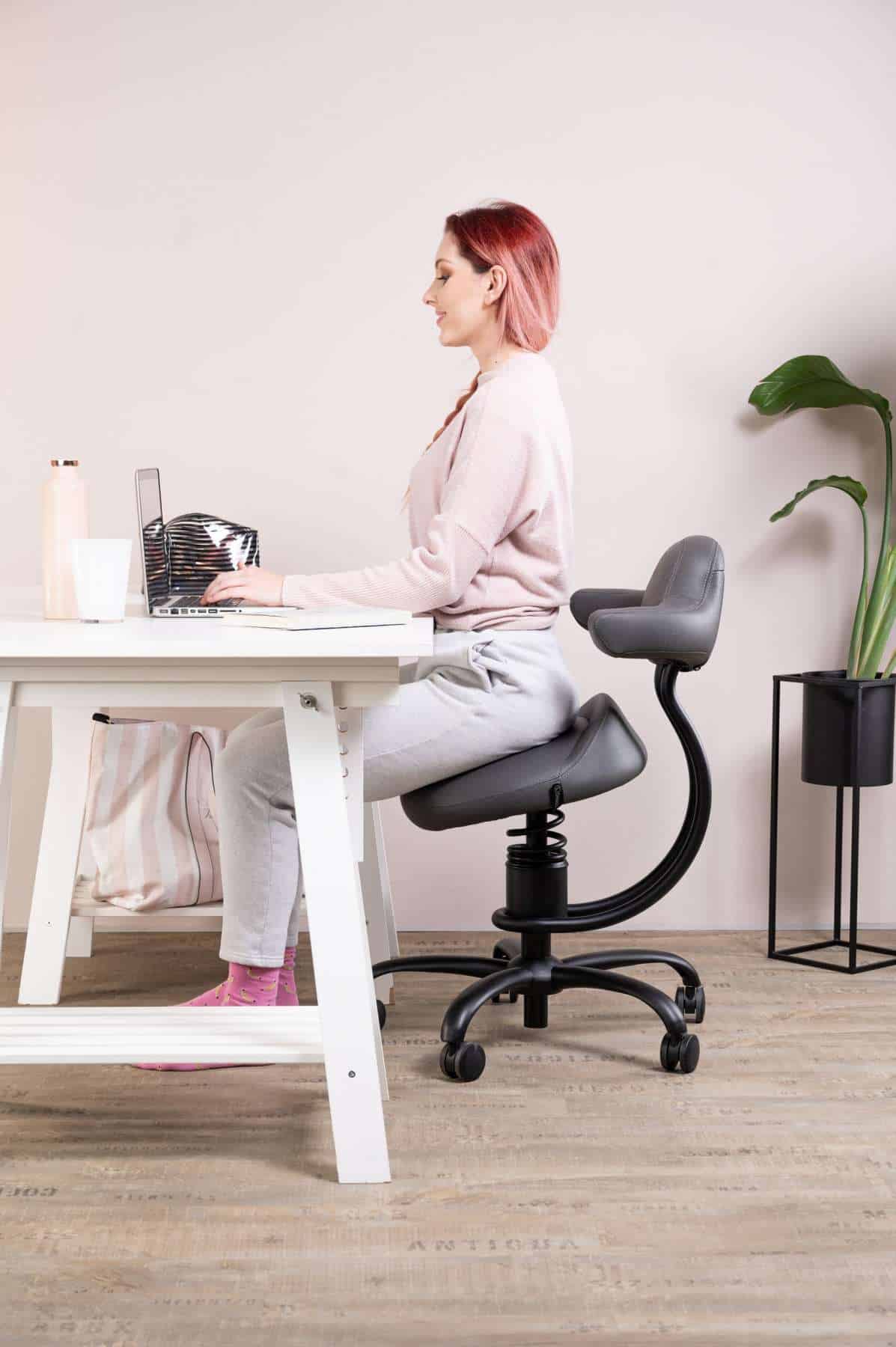 Punca sedi za pisalno mizo na pisarniškem stolu Explorer